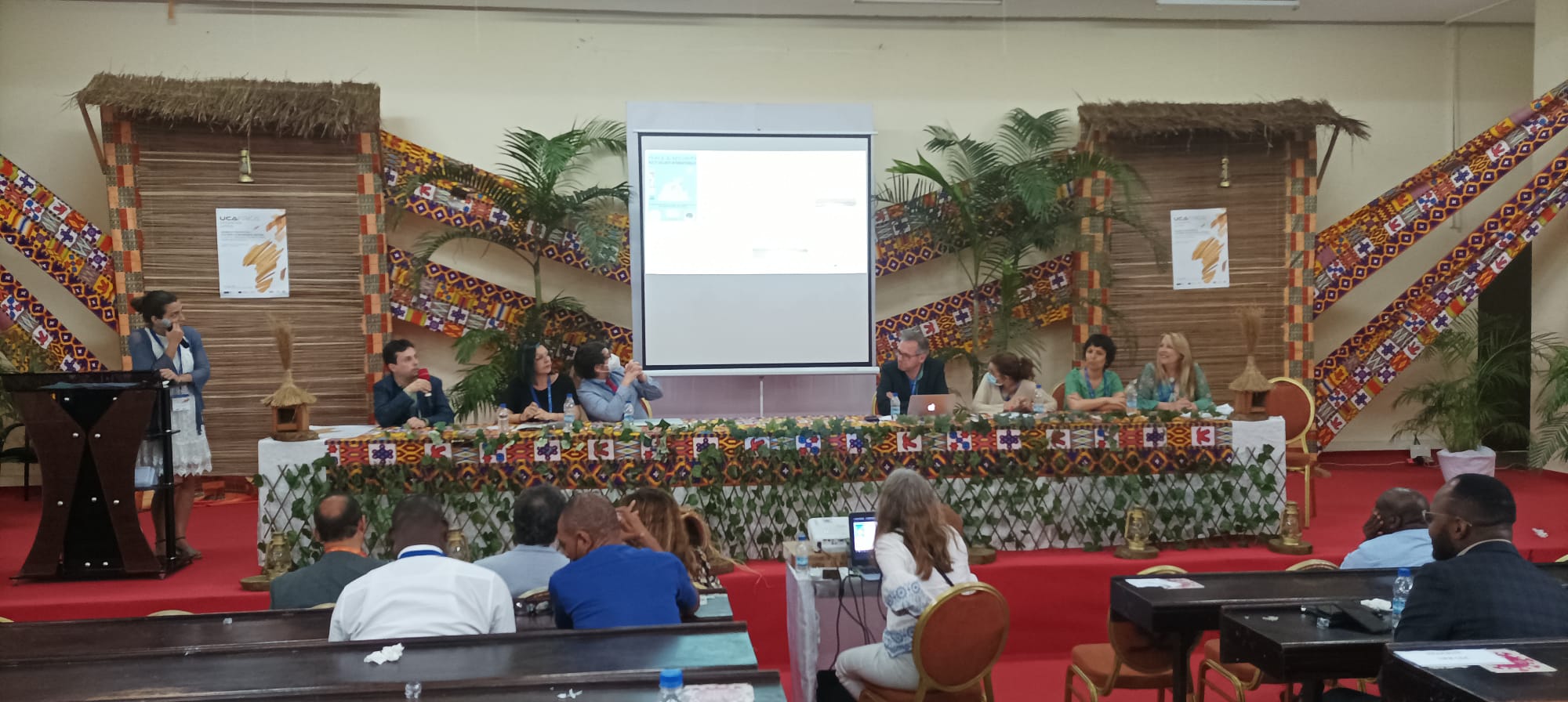 Presentación del INDESS y del Laboratorio en la Semana Internacional UCAfrica, celebrada en Costa de Marfil