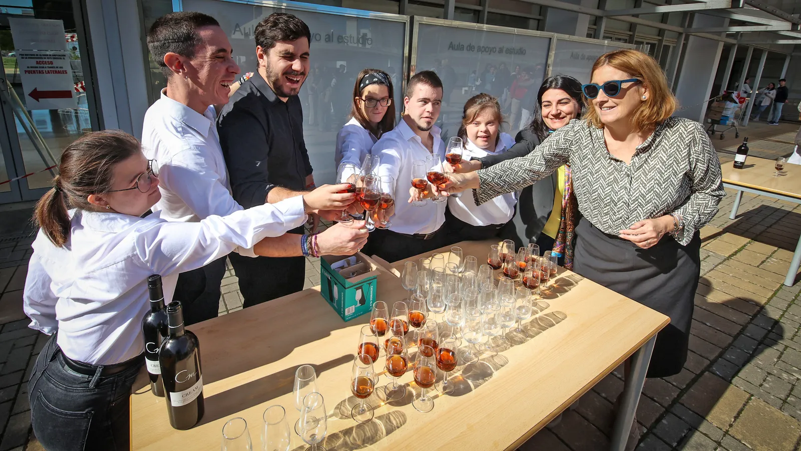 Una investigación de la UCA analiza qué factores favorecen la fidelidad al enoturismo en Jerez